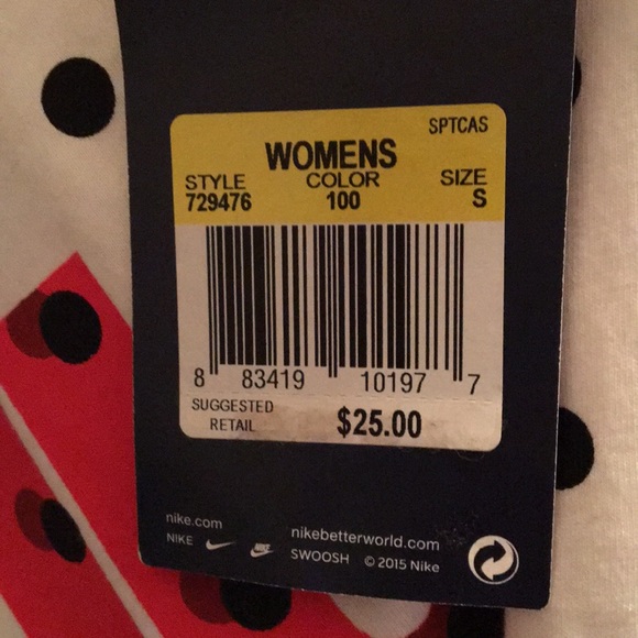 NWT Nike T Shirt. - Picture 3 of 3